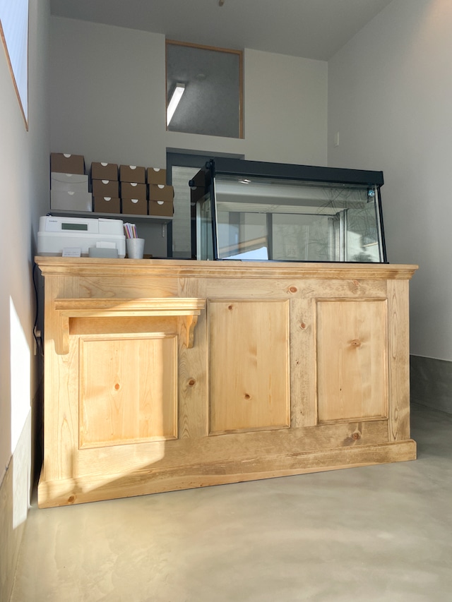 お菓子屋さん向けガラスショーケースカウンター173　（レジカウンター・ミントグリーン）W2400　特注店舗家具