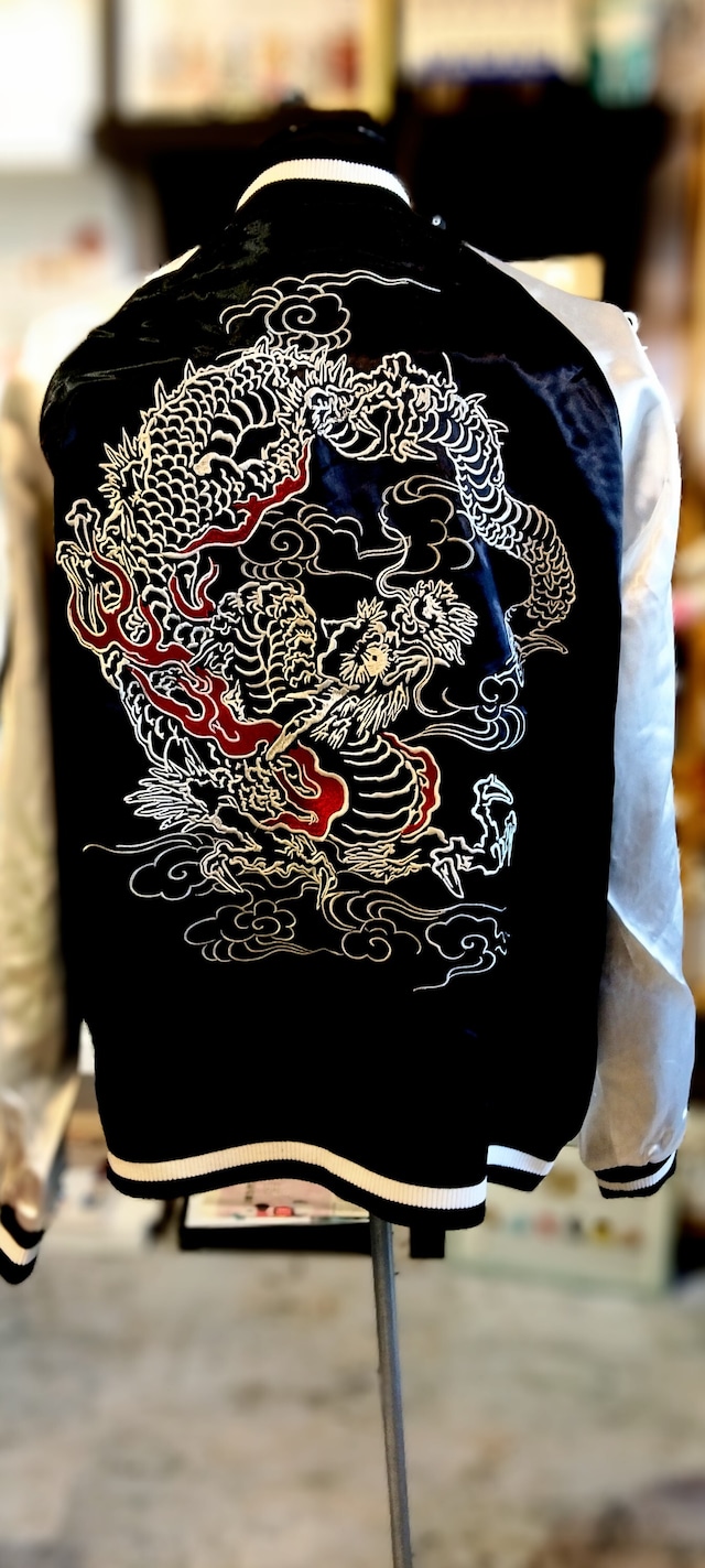 新作限定商品⭐龍 刺繍 リバ-シブルスカジャン JSKJ-705 ブラック 3XL