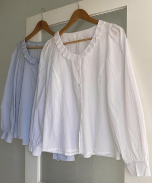 《即納商品》cosmos blouse (ivory / blue)