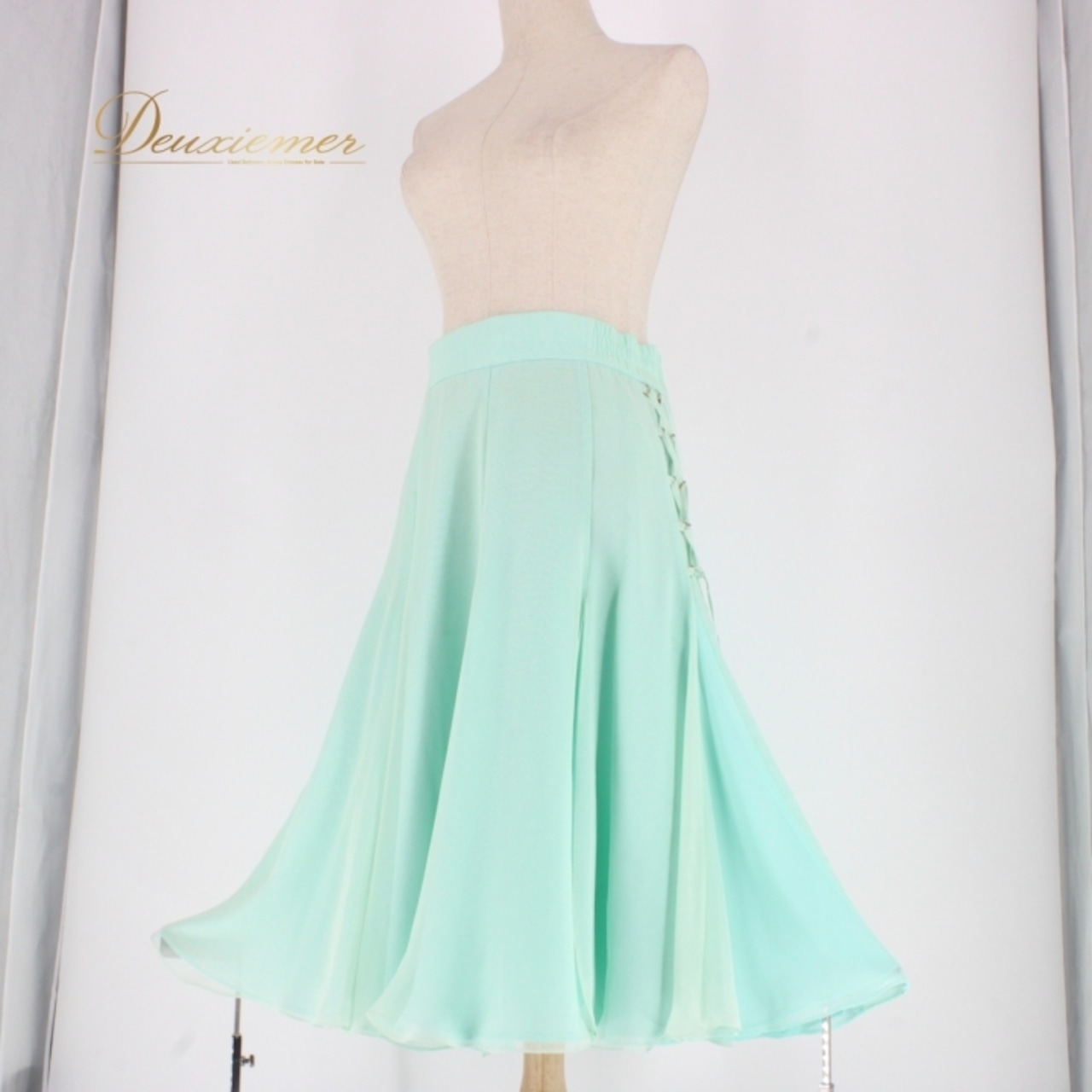 社交ダンス 衣装 スタンダード スカート レッスンウェア レディース Fantasy グリーン系 ブルー系 練習着 無地 シンプル かわいい 清楚 ミントグリーン ファスナー 伸縮性 日本製 サイド編み上げ デザイン アクセント 練習用 踊りやすい おしゃれ レディーススカート ダンスウェア 発表会 トレーニング用