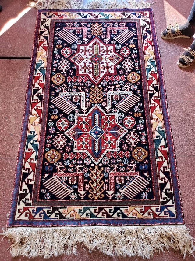 絨毯クエスト39【No.3】kuba ※現在、こちらの商品はアゼルバイジャンにあります。ご希望の方は先ずは在庫のご確認をお願いします。