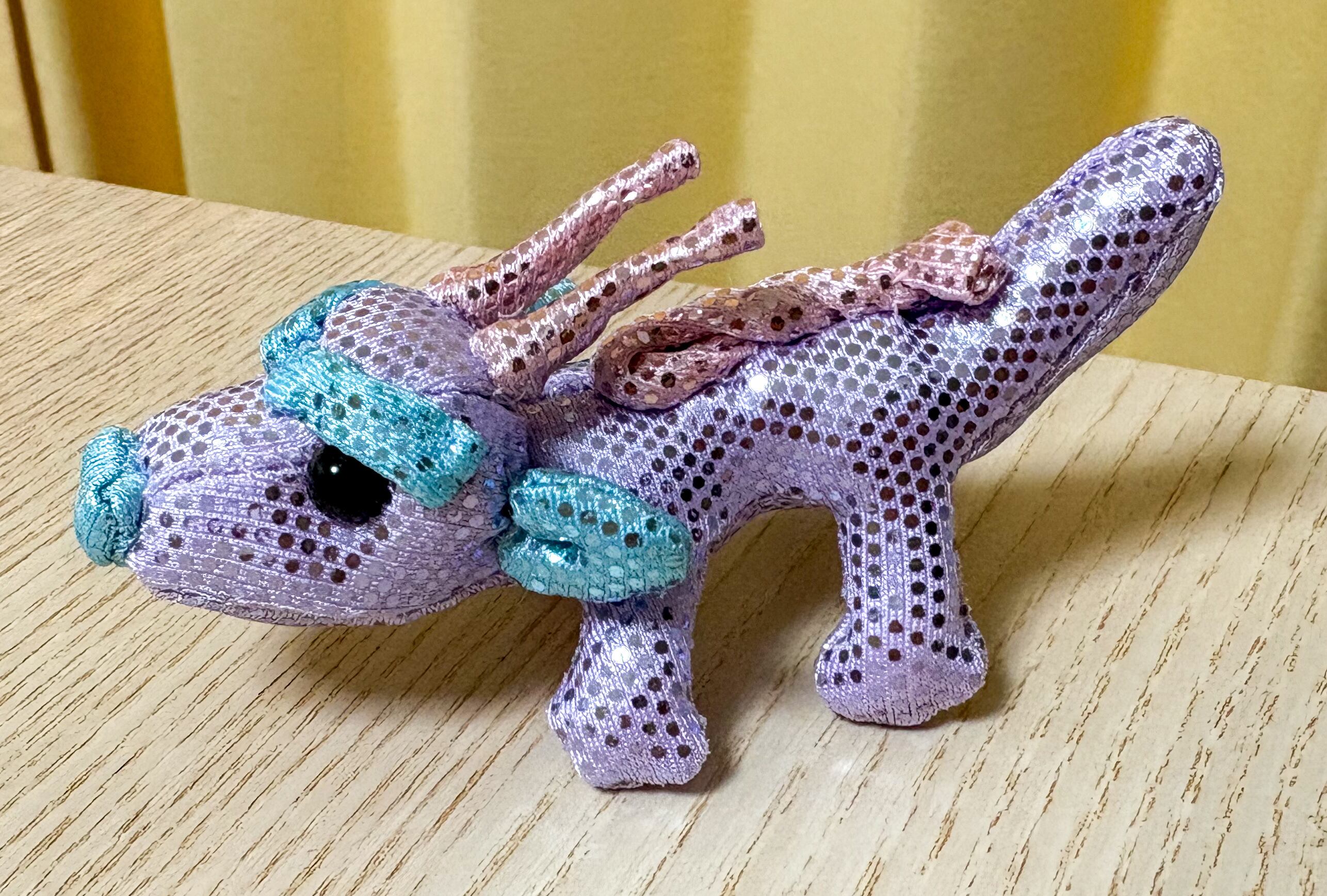 藤色の龍神さまのぬいぐるみ