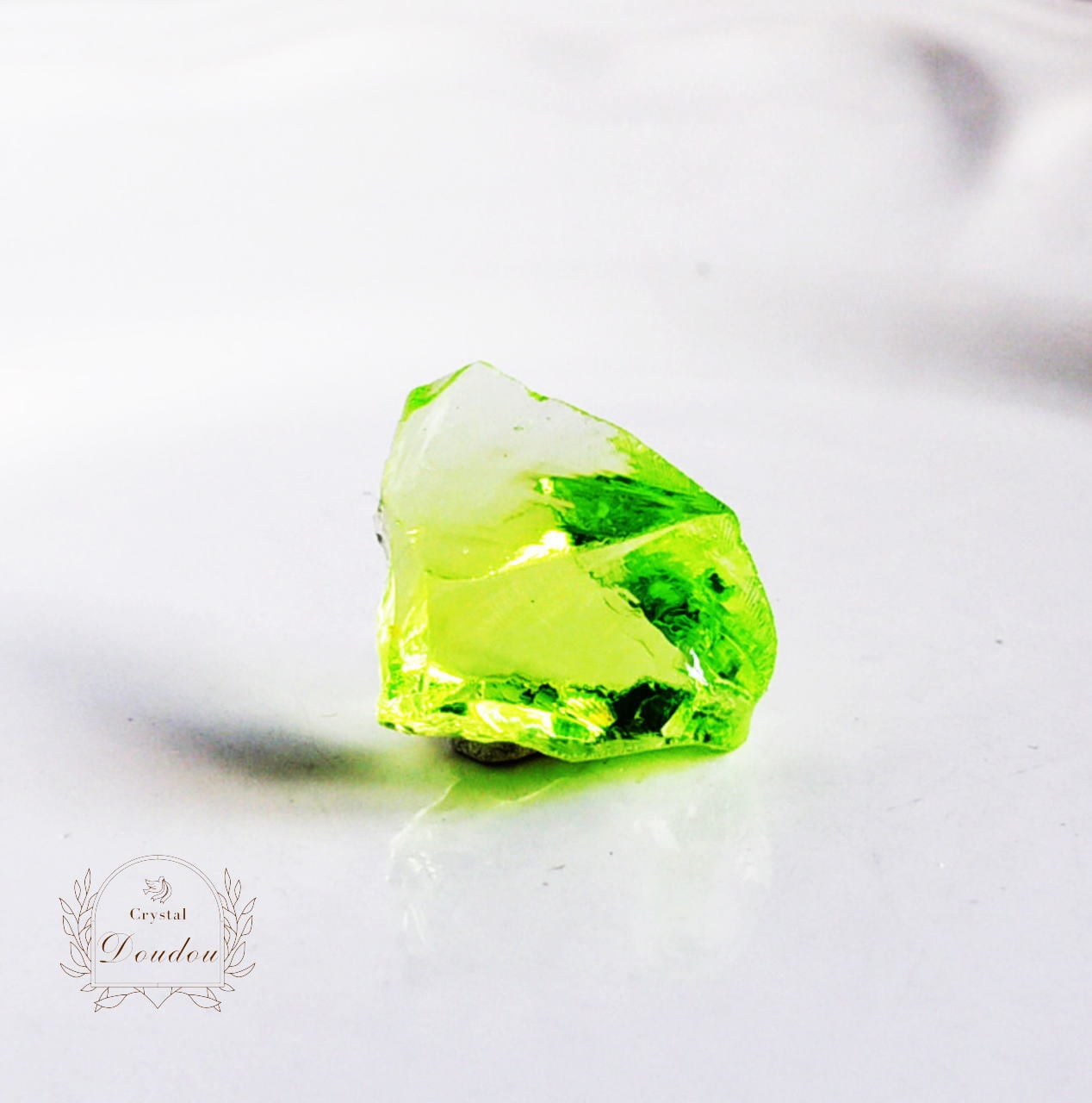 アンダラクリスタル　希少ネオン　アニスグリーン・ラジウム〔sa4231〕 アンダラクリスタル 希少ネオン アニスグリーン・ラジウム