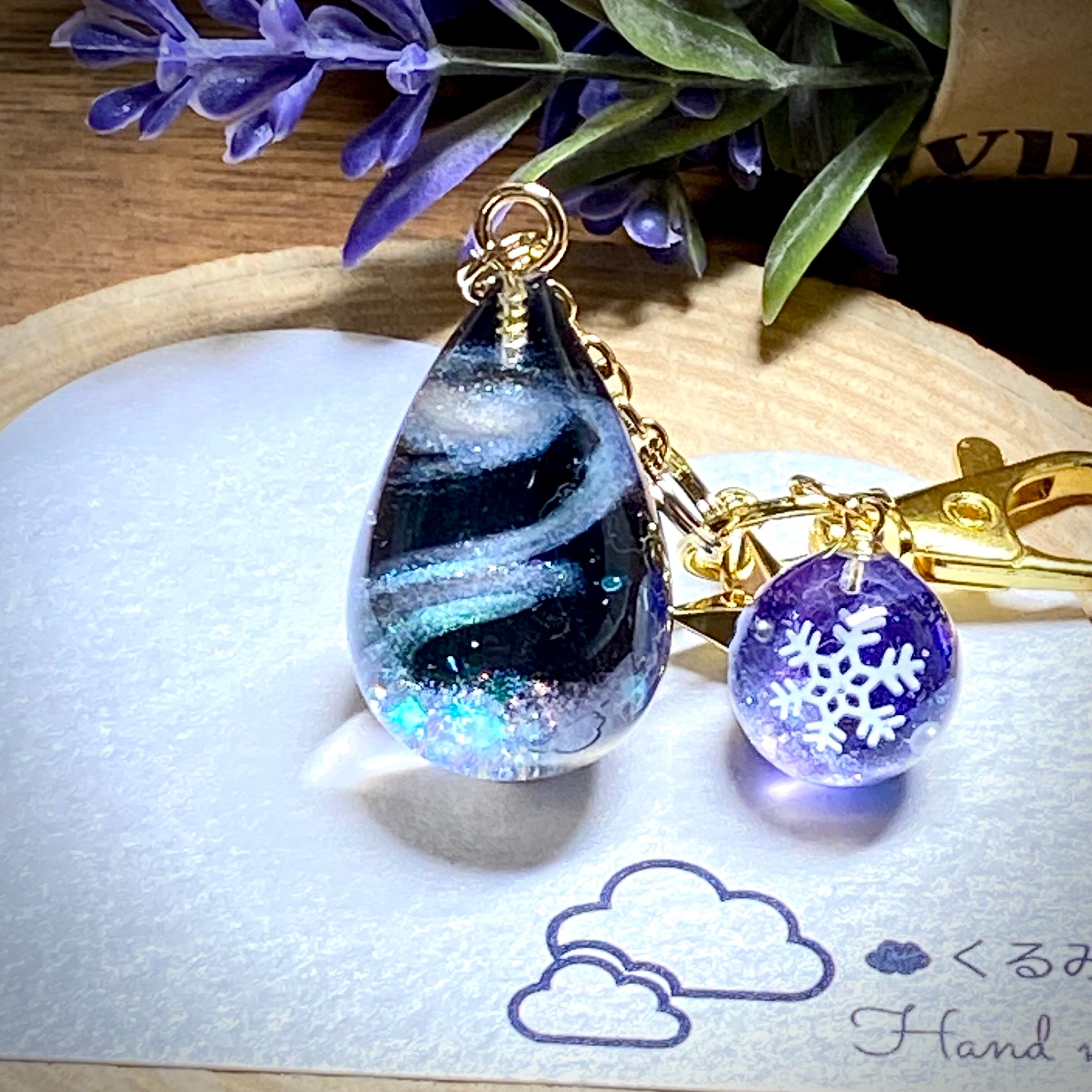 バックチャーム アンドロメダ銀河 小さい球体の雪の結晶 グリーン