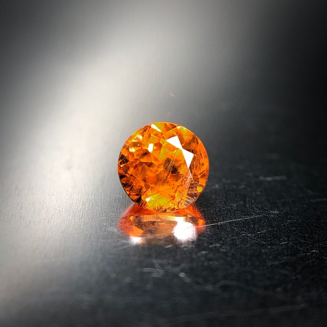 最も美しいオレンジ色 0.31ct UP 天然 マンダリンガーネット