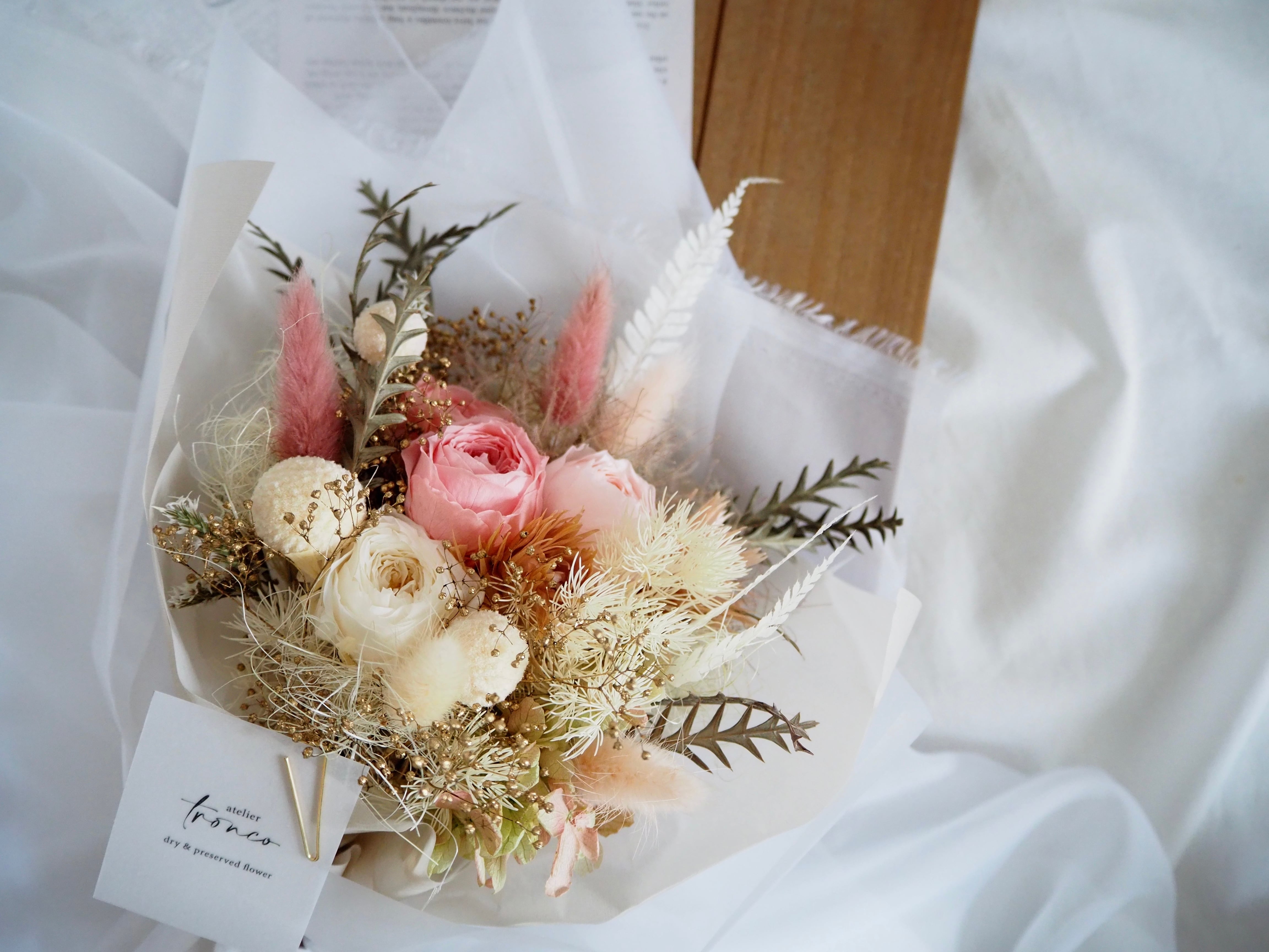 ほんのりピンクのミニブーケ プリザーブドフラワー 花束 bouquet atelier TRONCO