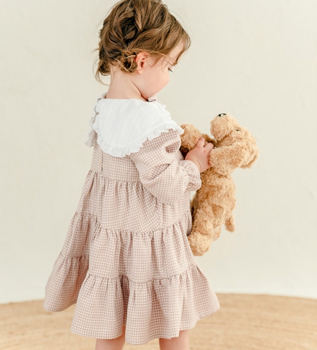 ケープ襟ティアードワンピース<Pink check>