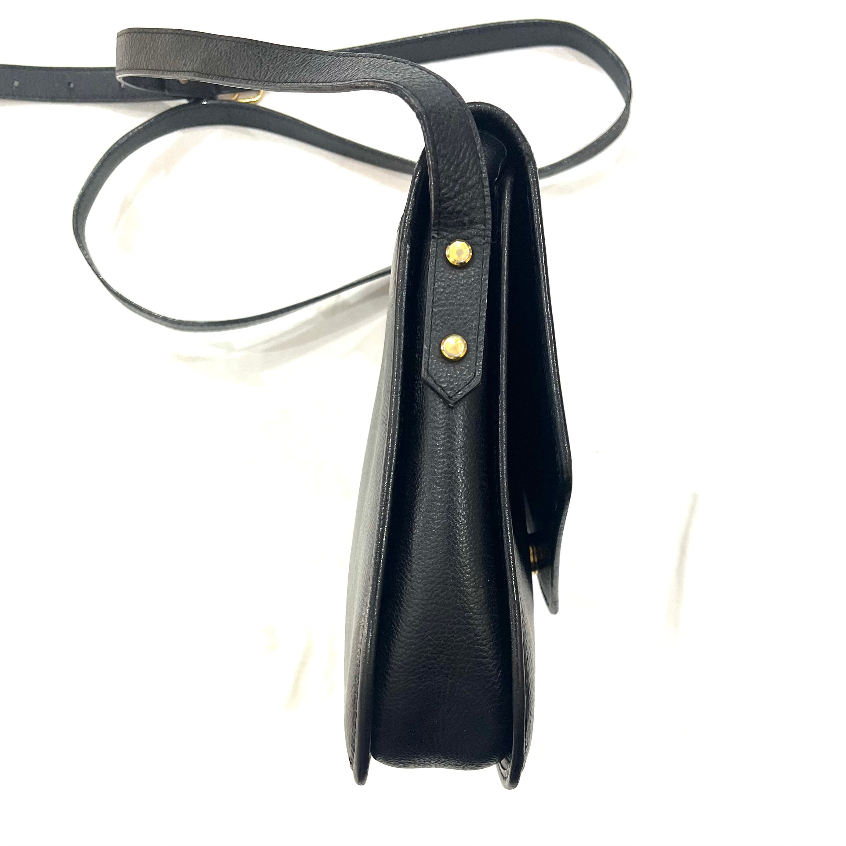 YVES SAINT LAURENT】2279 本革軽量YSLロゴレザーショルダーバッグ