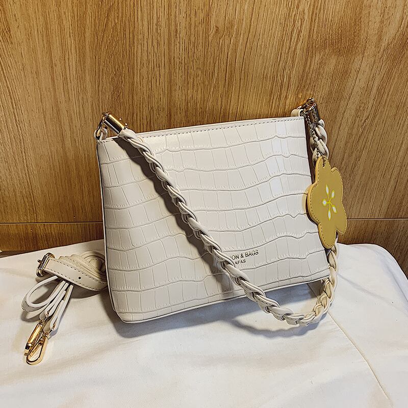 女性のバッグ夏の小さなバッグ2020新しいトレンディなネット赤いファッションシンプルなショルダーメッセンジャーバッグバージョンの野生のバケットバッグ Tiancai_Wing_Bag4063414