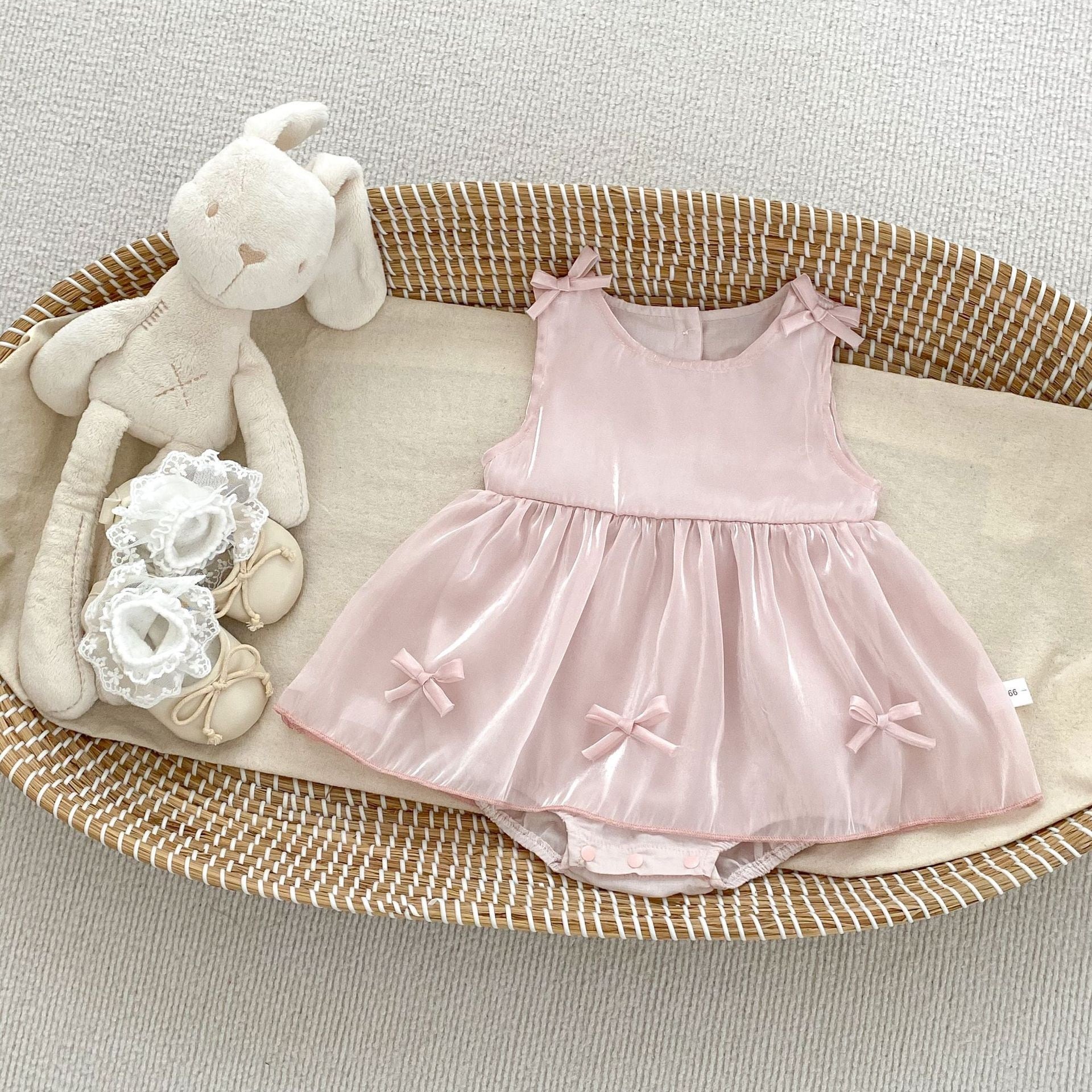 子ども用　サテンワンピース9枚　ピンク 子ども用 サテンワンピース9枚 ピンク 子ども用サテンワンピース