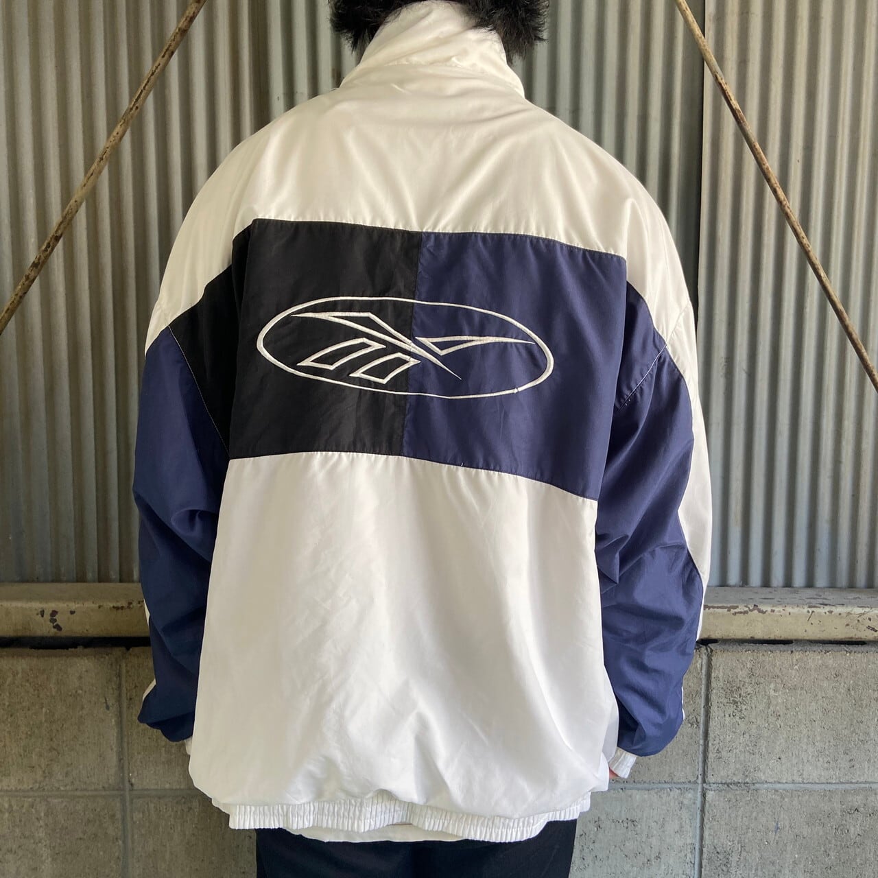 A/W Reabok リーボック ナイロンジャケット 薄手ブルゾン XL