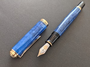 2010　ペリカン スーベレーン M８００ ブルー・オー・ブルー　Pelikan Souverän M800 blue o' blue　（極細字）　18C 　　　　　02461