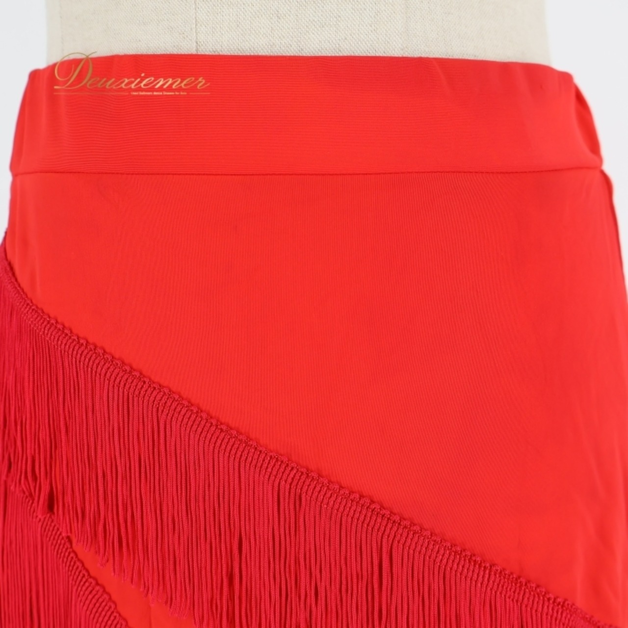 社交ダンス 衣装 スカート レッド系 チャコット Chacott 赤 フリンジ レッスン 練習 鮮やか ラテン 華やか 伸縮 ストレッチ ショート丈 上品 日本製 かわいい ダンス衣装 シンプル