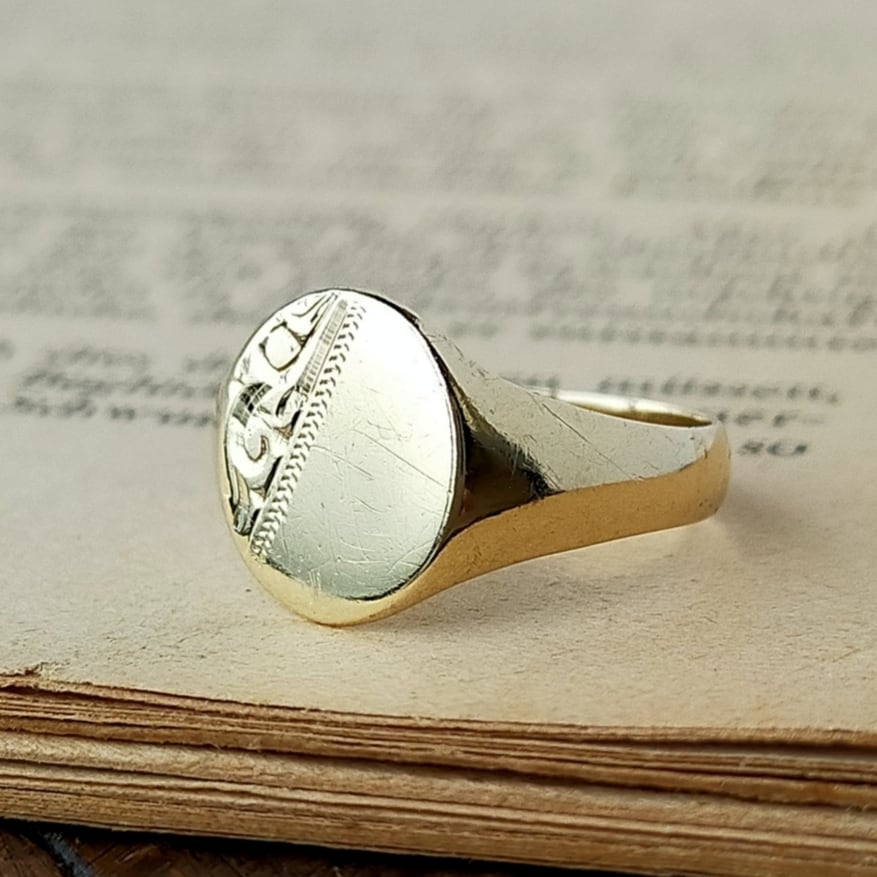 英国 1989年 9kゴールド 唐草模様 オーバル シグネットリング ホールマーク