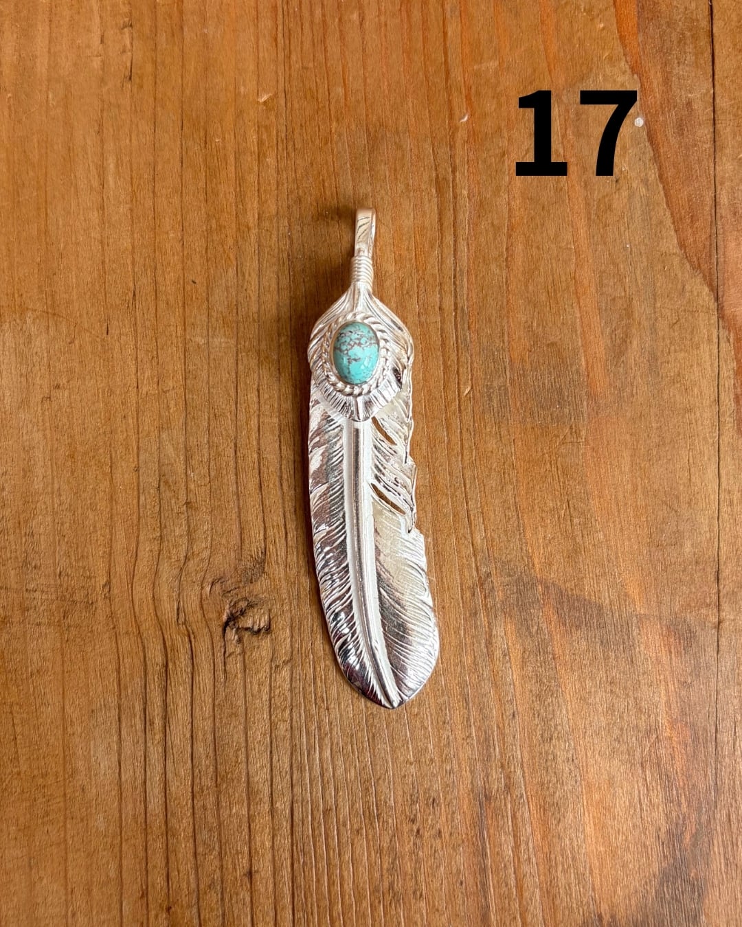 【NEWカラー入荷！】上銀銀縄天然ターコイズ付き特大フェザー（左向き）