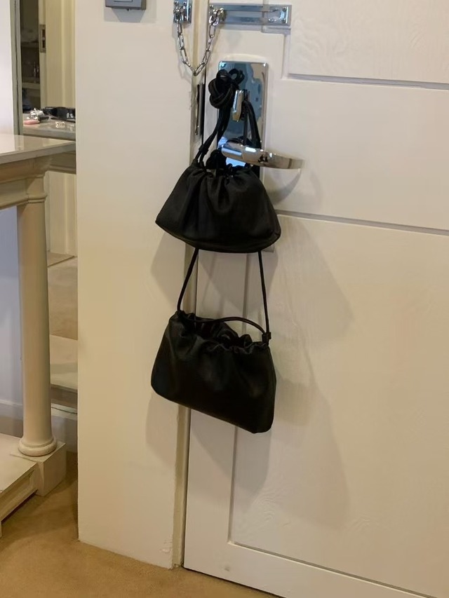 (即納) fl lanel / Leather string bag(medium)