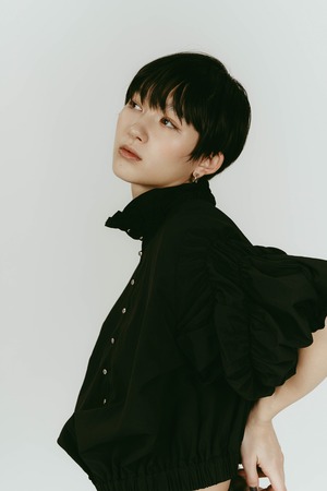 Many Way Frill Blouse / BLACK