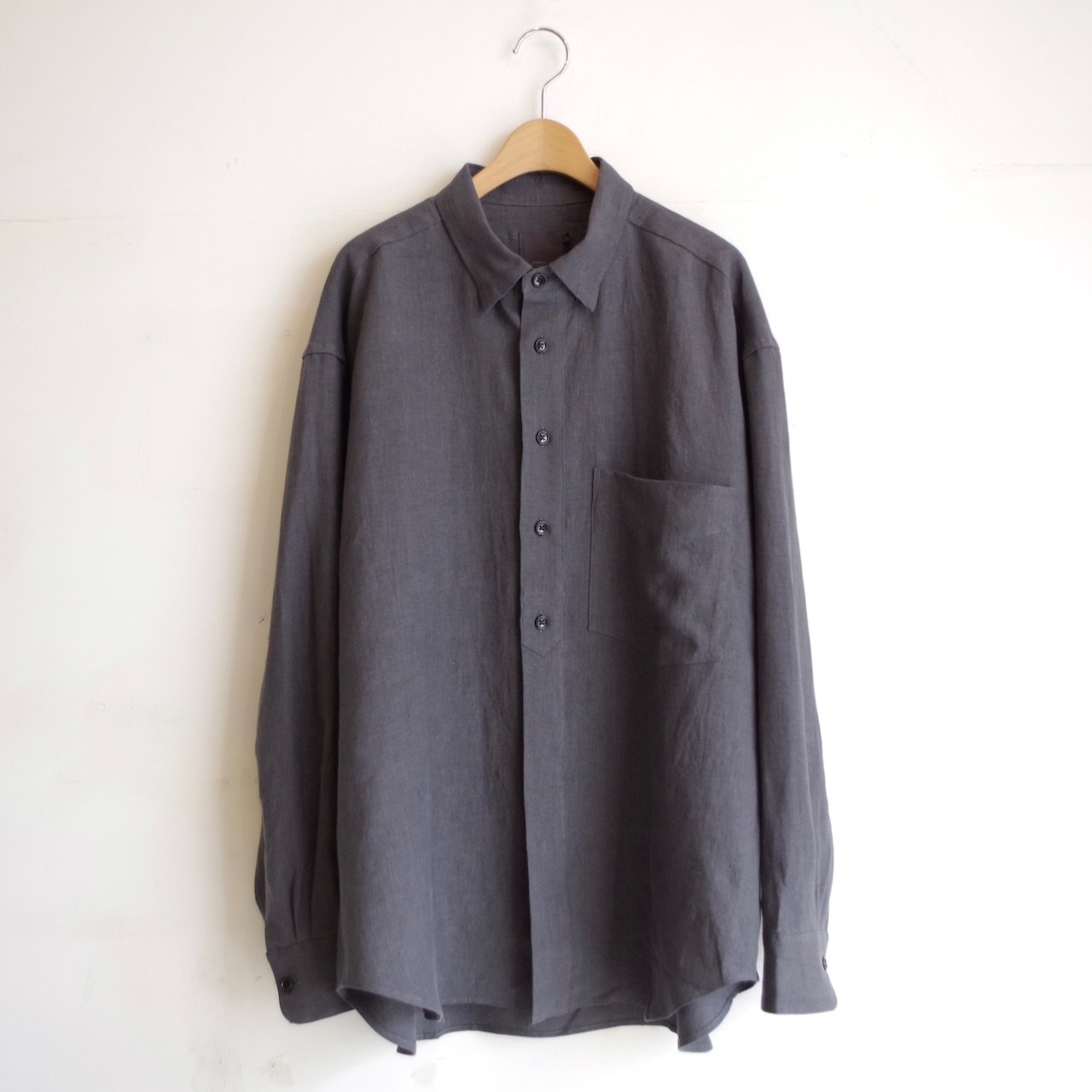 comm.arch. French Linen Lawn B.D. Shirt
