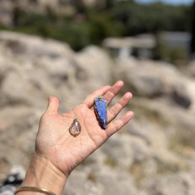 《ノーブル・ライト》【高貴なエネルギーを授け、人生を格上げしていく】ラピスラズリ☆Divine Codes of Greece — 神々の封印解除と魂覚醒のコード☆ワイヤージュエリー