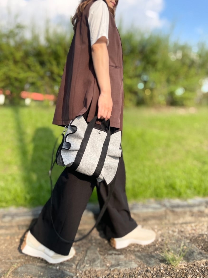 【圧縮フェルト2wayフリルバッグ】/1B1324