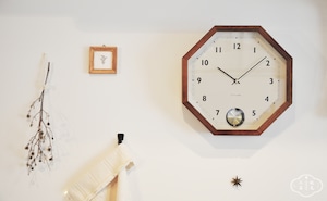 Honeycomb wood wall clock.　　　　　　八角形　掛け時計　　　　　【送料無料】