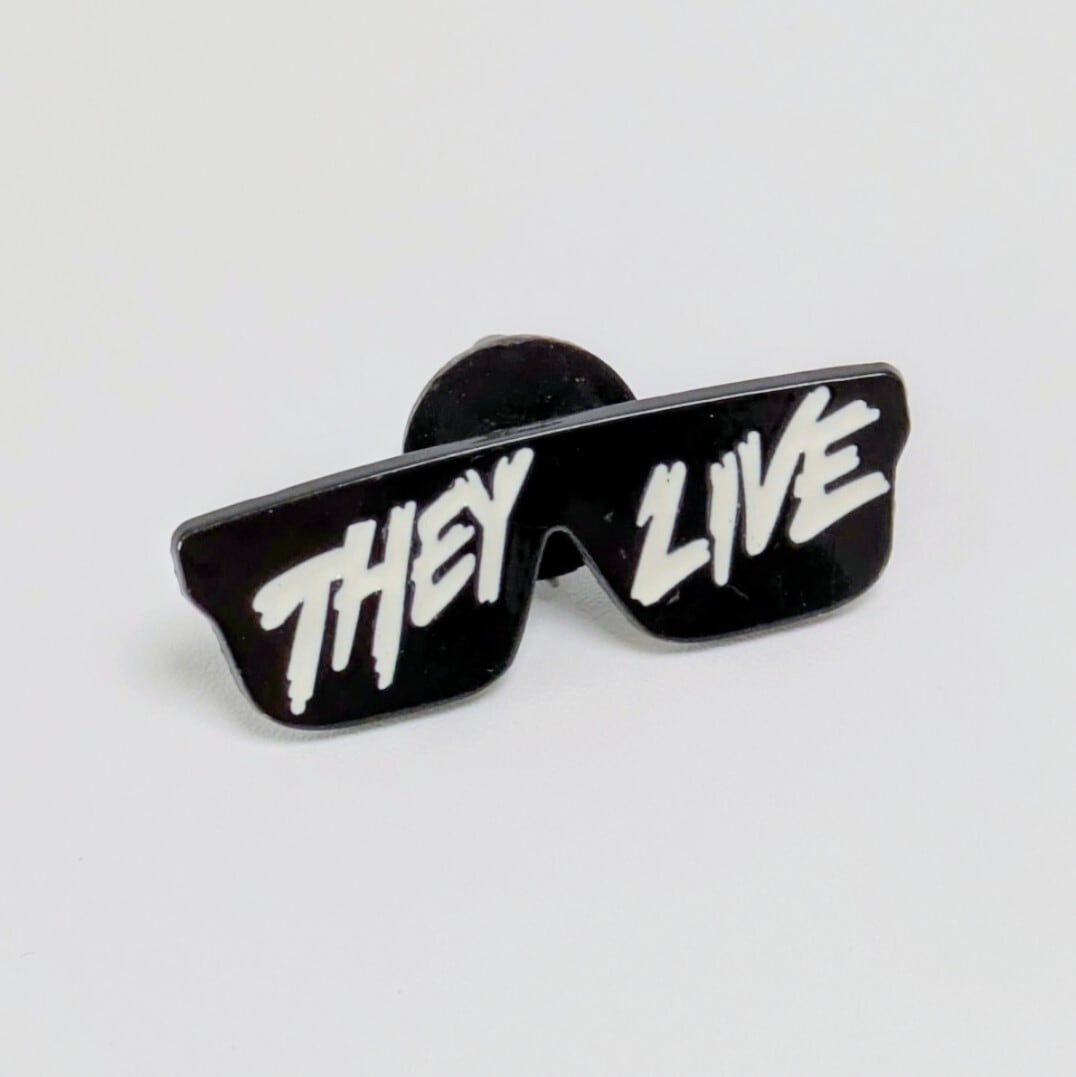 送料無料！ ★ピンズ PINS★ピンバッジ 【 They Live ( ゼイリブ ) 】〚アメリカン雑貨 アメトイ〛