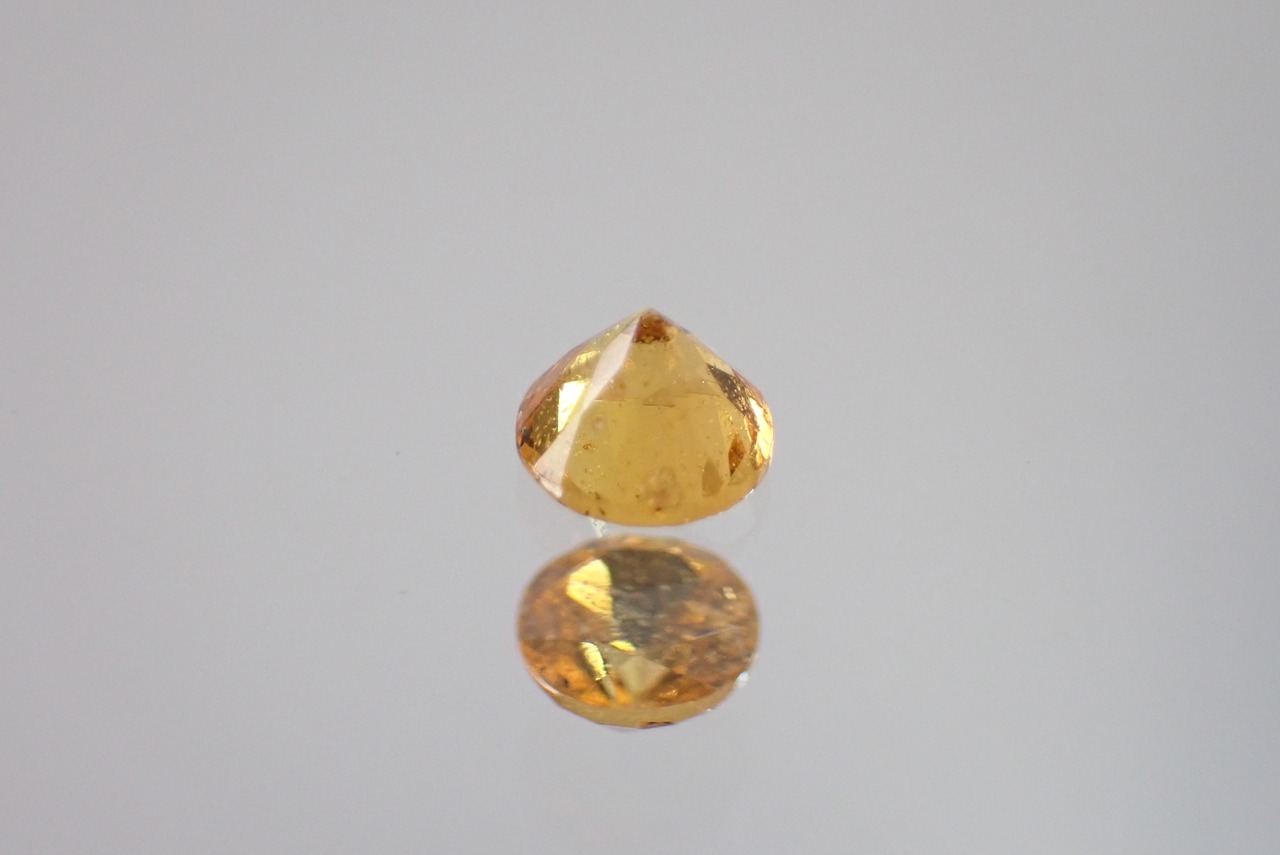 スペサルタイトガーネット　0.34ct　[C1‐3]