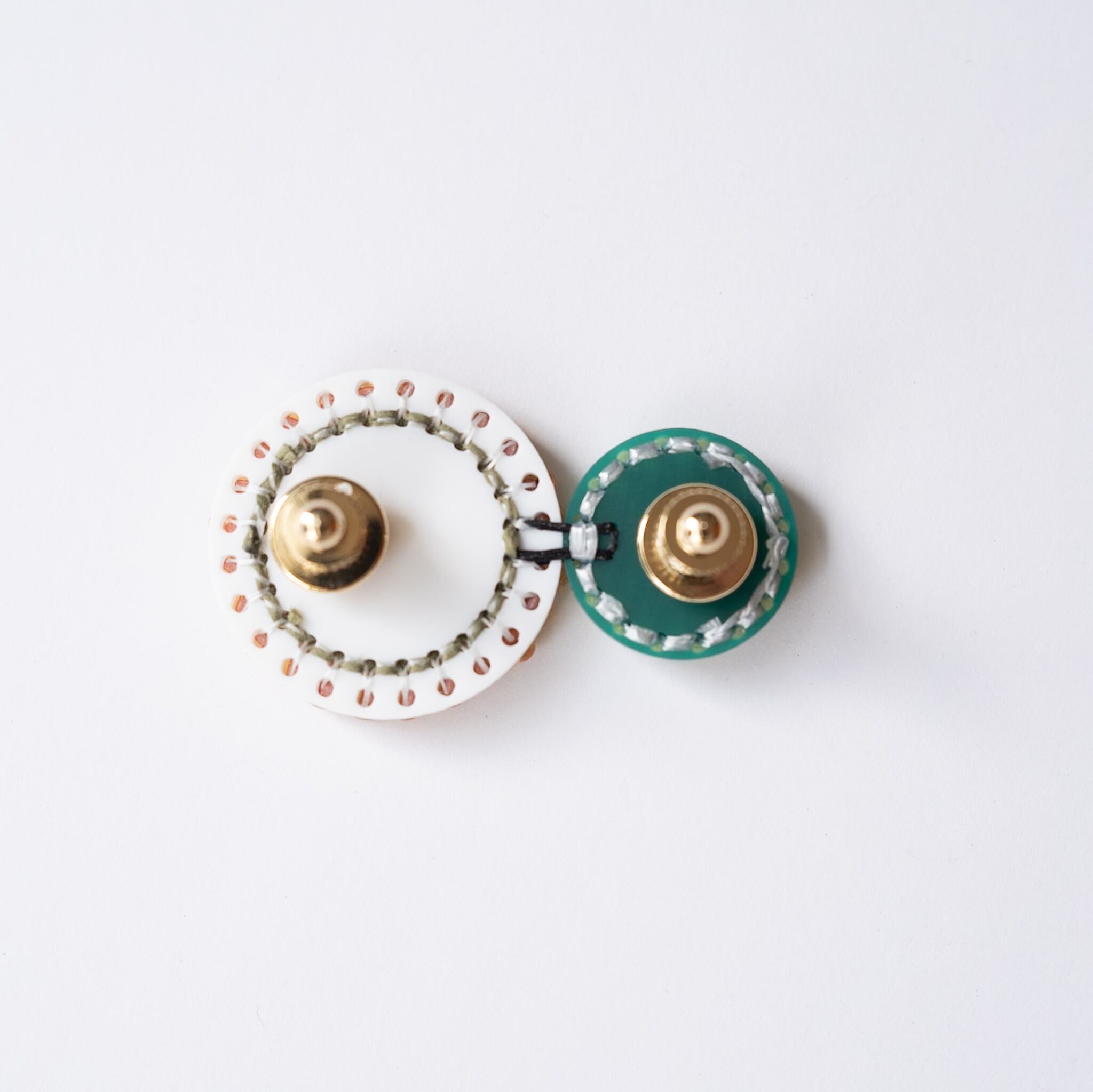 Φ30+Φ20 connect brooch [01]