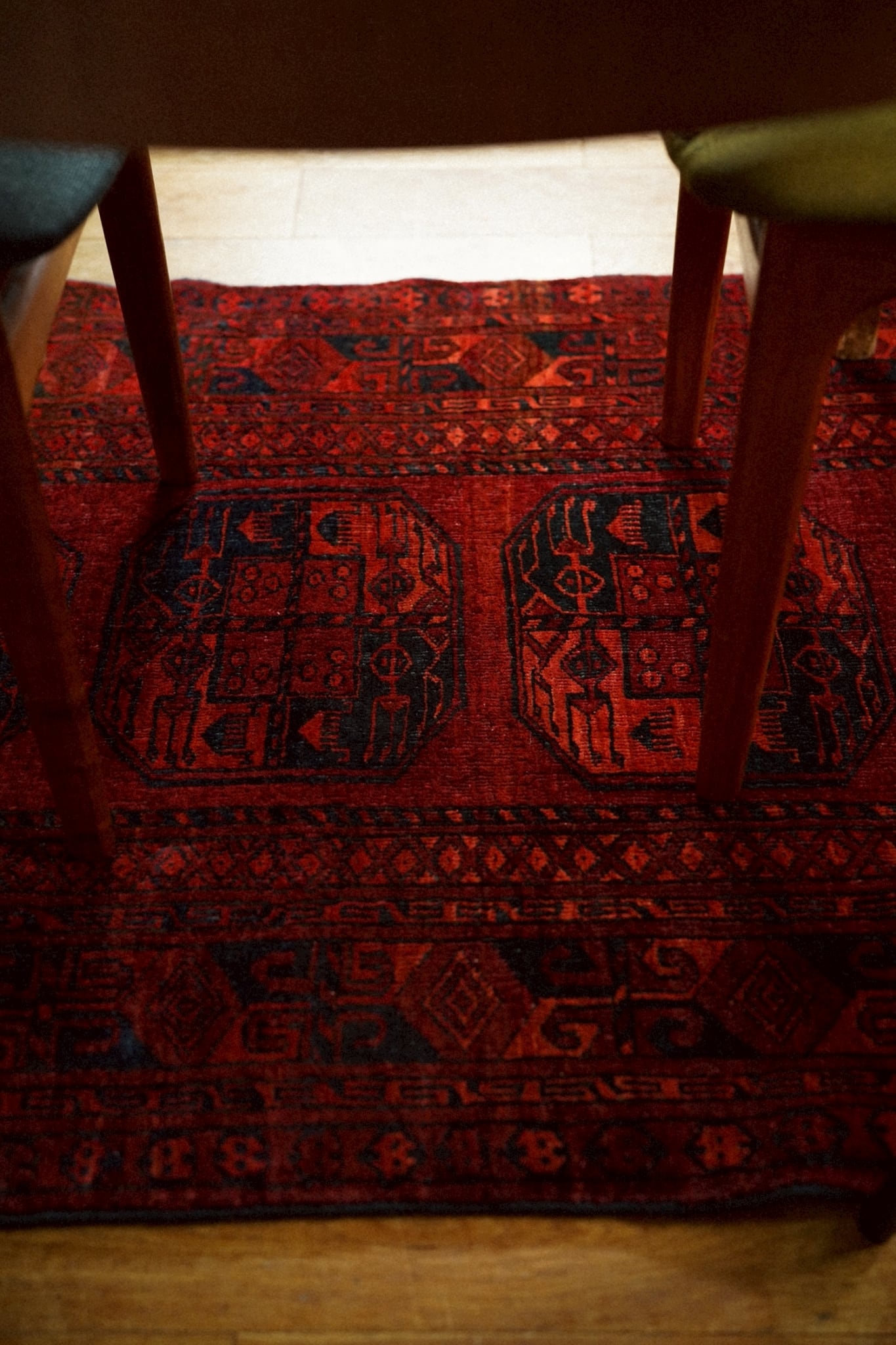 2307-Semi Antique Turkmen rug