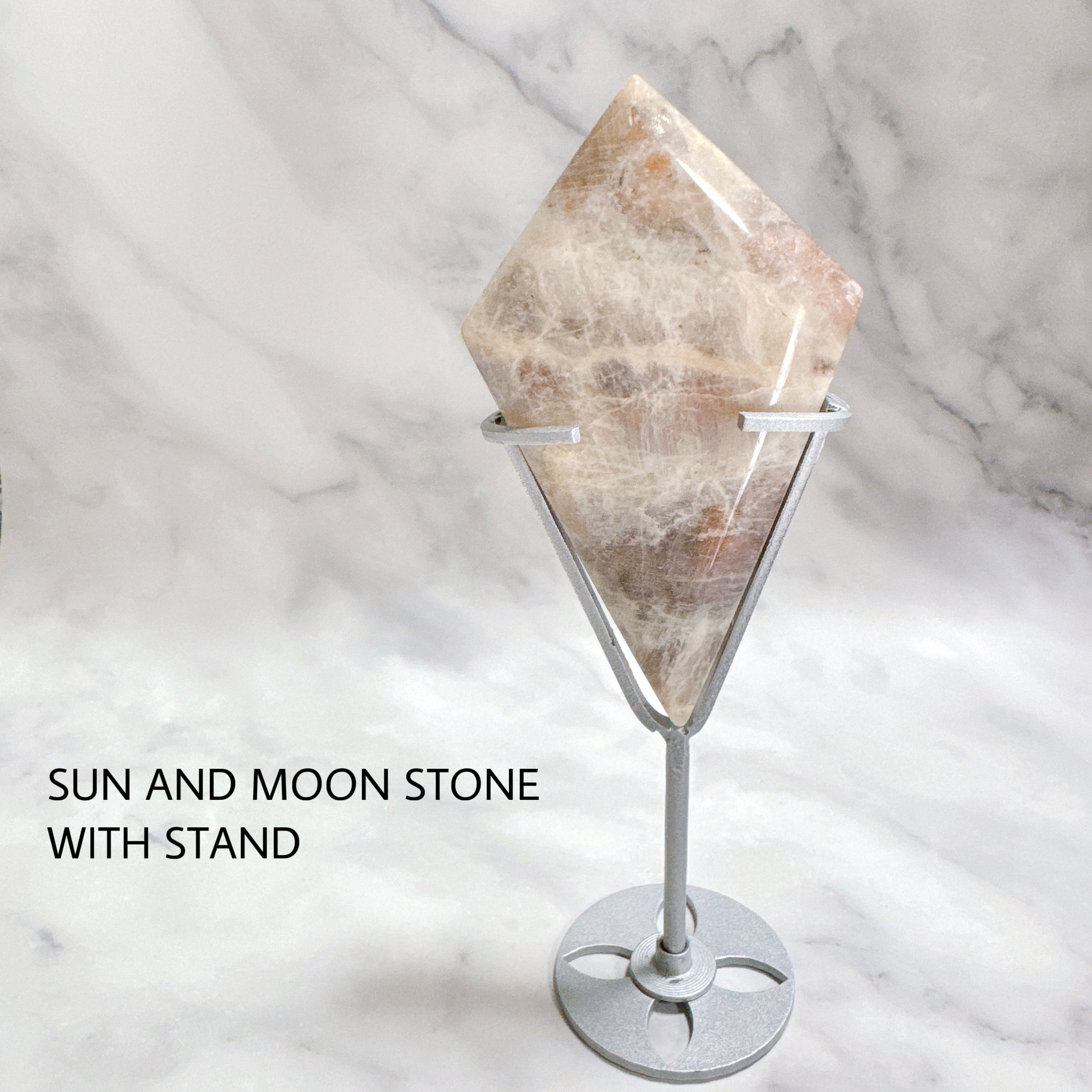 サンストーン&ムーンストーン 菱形 ダイヤモンド 天然石 スタンド付