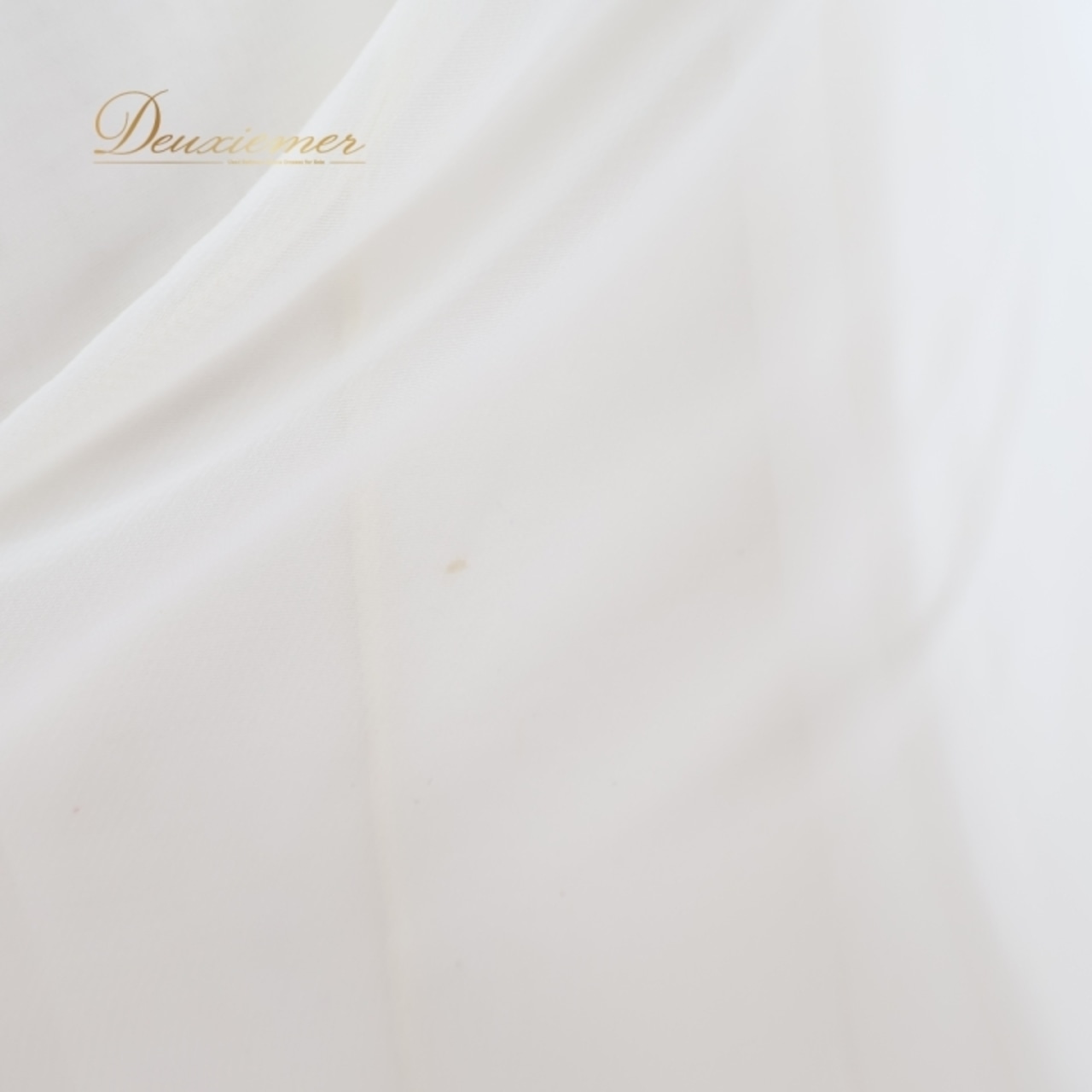 社交ダンス 衣装 チャコット Chacott ワンピース ドレス 白 レース パーティドレス 発表会 シンプル 綺麗 上品 軽い 日本製 ホワイト系 ふんわり スカート 女性用 軽量 おしゃれ ドレッシー フォーマル 大人向け クラシック エレガント