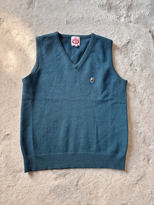 A BATNHING APE/Knit Vest/M/ニットベスト/ワッペン/モスグリ－ン/BAPE/アベイシングエイプ