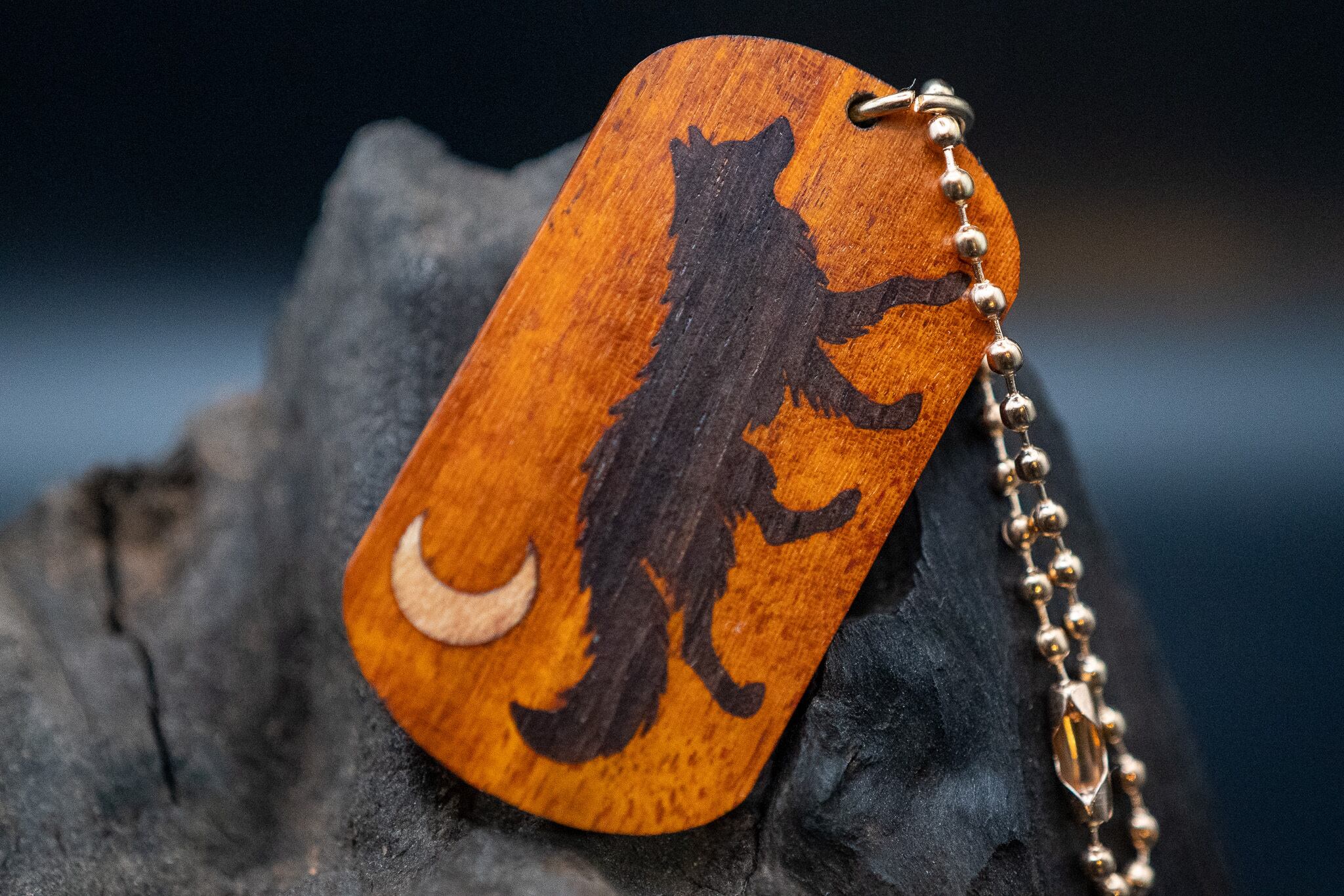 【染色と音楽の源】フェルナンブーコ ドッグタグ 象嵌 闊歩