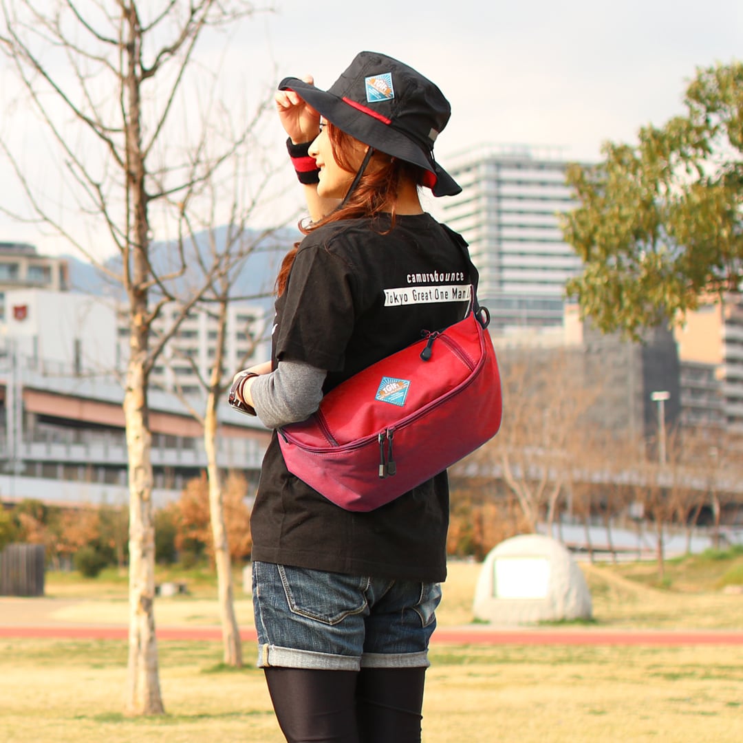 SALE】フェスバッグ TGIF! 横型ボディバッグ | フェスバッグブランド