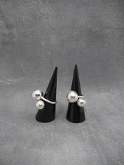 Karen silver , ball ring 1