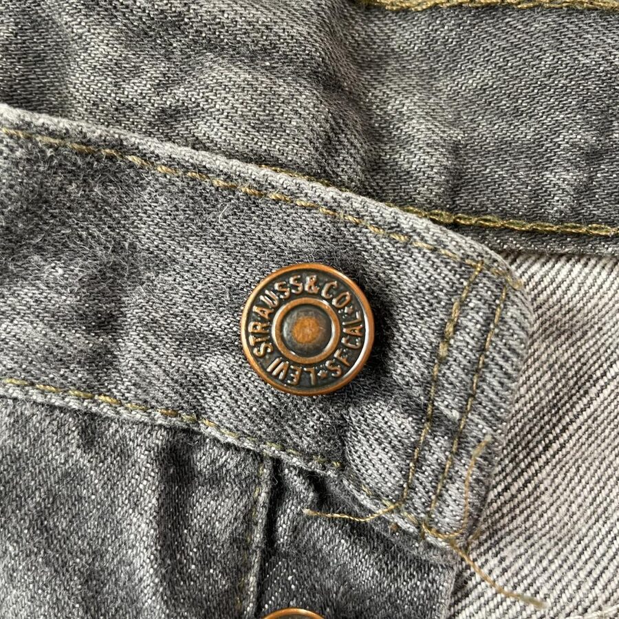 リーバイス 501 トップボタンの表 LEVI STRAUSS & CO. S.F. CAL. の刻印