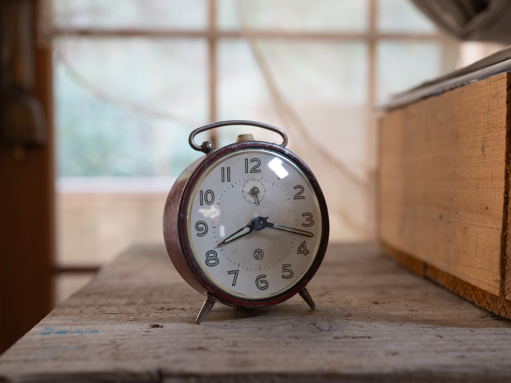 カチコチ音が可愛いSMI置き時計(実働)フレンチブロカント