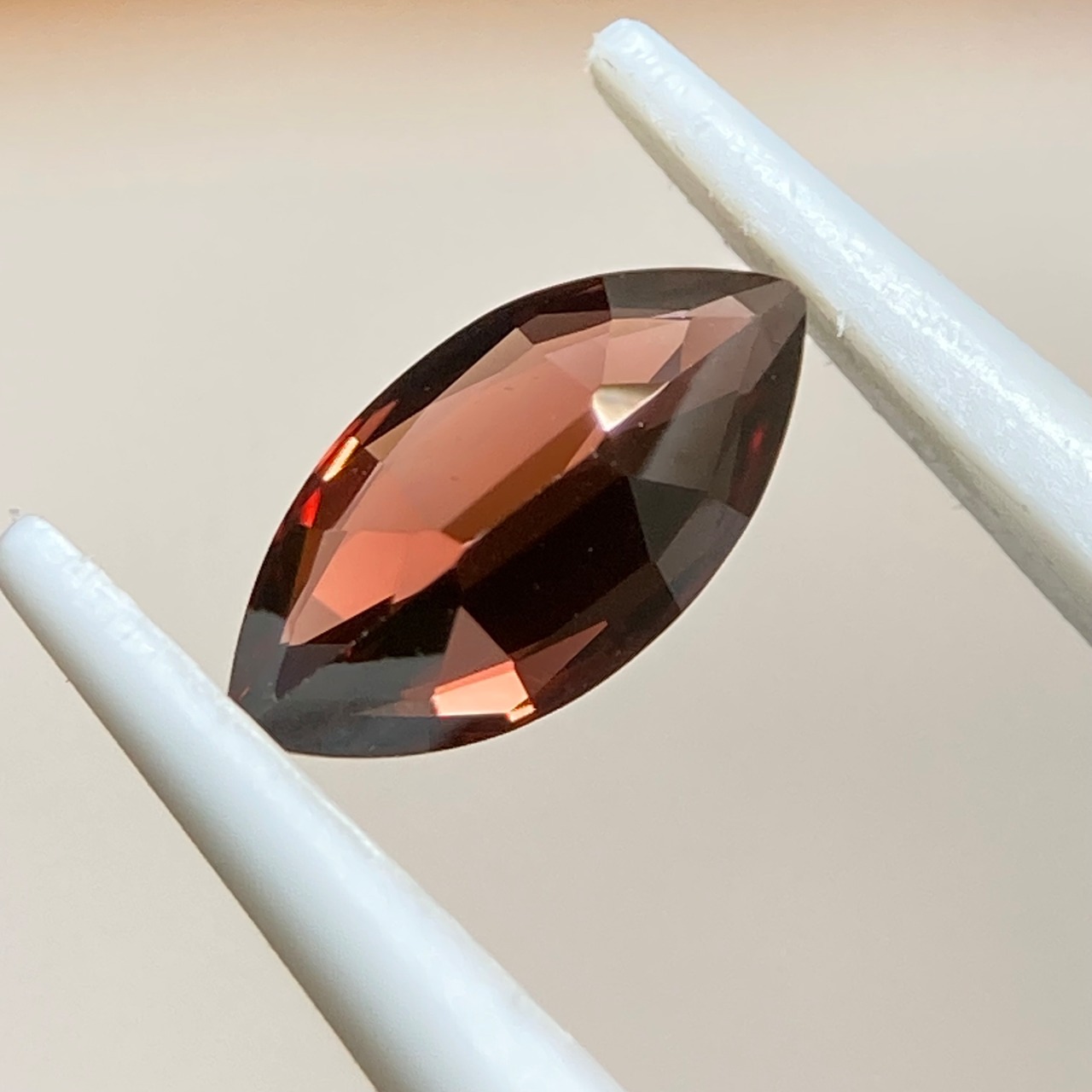 スピネル マーキスカット 0.464ct オレンジ褐色 簡易ソーティング付き r-0370