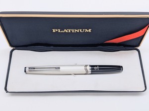 '70s　プラチナ ポケット 22K　PLATINUM　（細字）　22K　　　　　03017