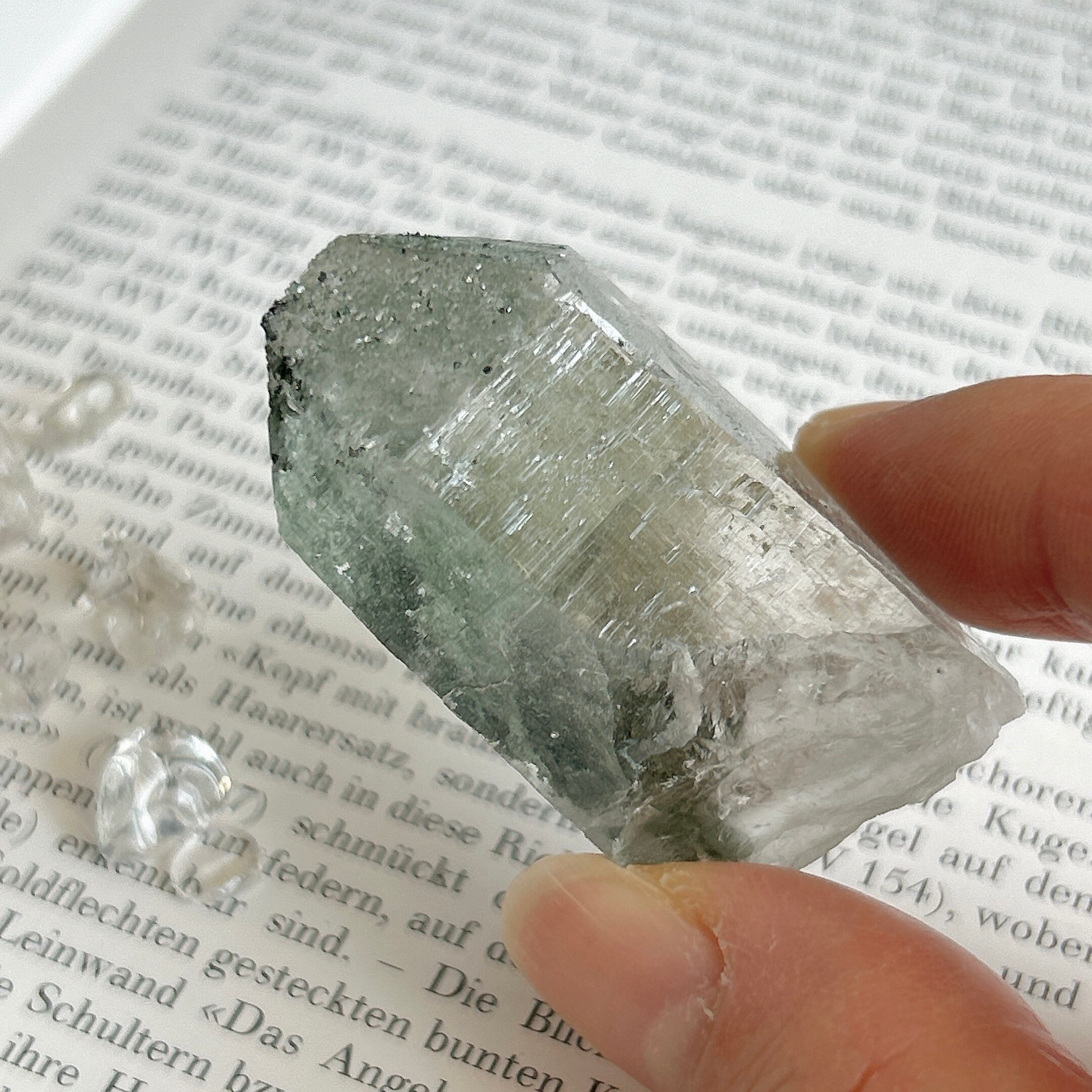 マニハール産 水晶 クラスター E マニハール産 水晶 クラスター E