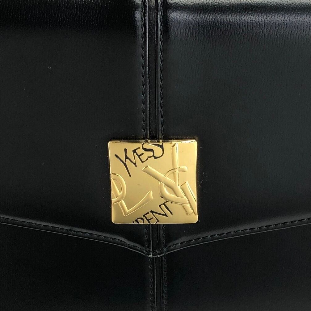 Yves Saint Laurent イヴ・サンローラン ショルダーバッグ ブラック