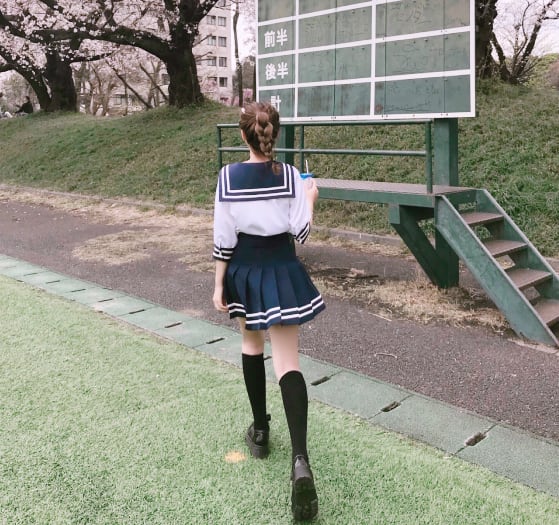 【韓国発】オフショルダーセーラー風セットアップ セーラー服風 半袖セットアップ トップス スカート 制服 韓国系