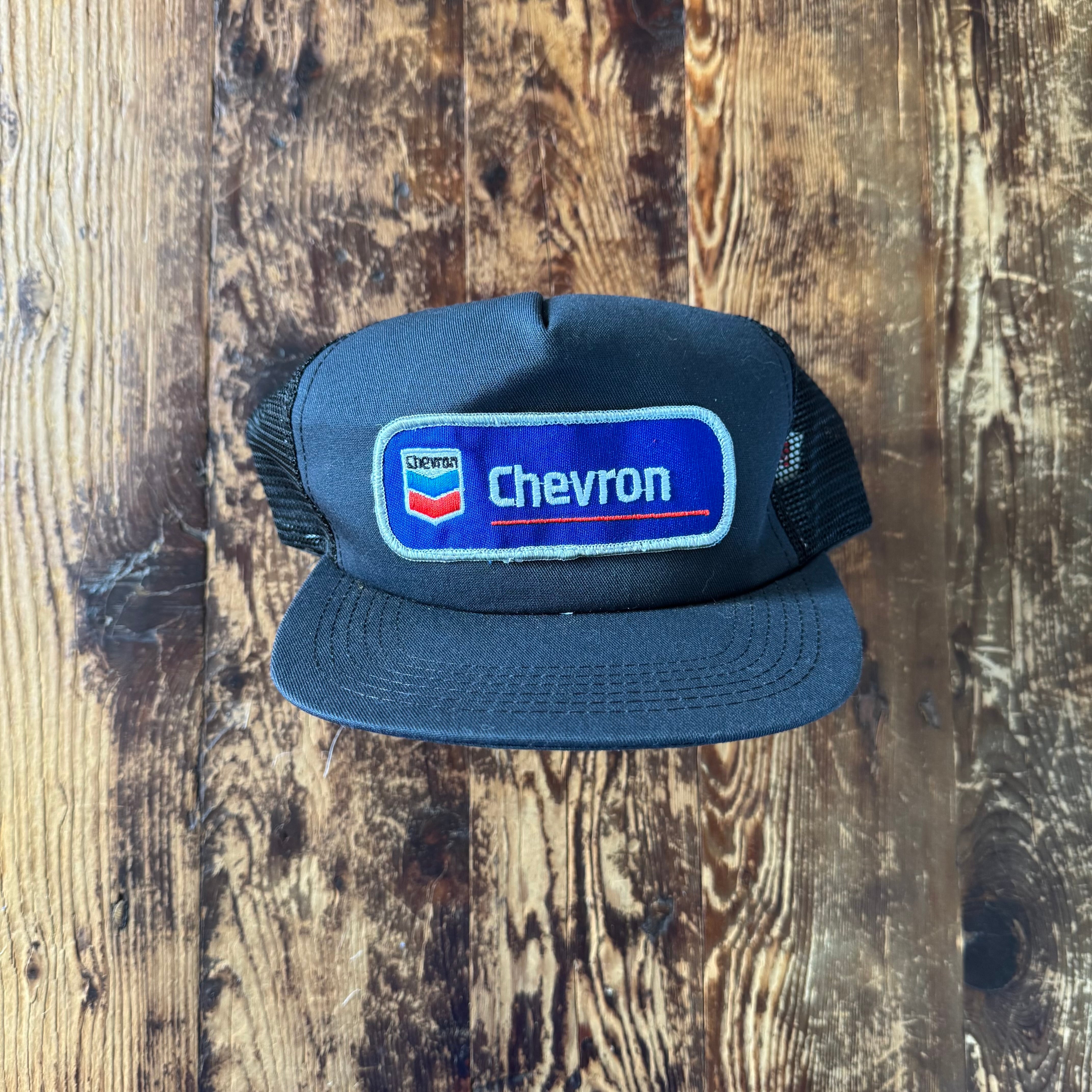 1980’s Deadstock "Chevron" Mesh Cap Trucker Hat/ Charcoal/ made in USA