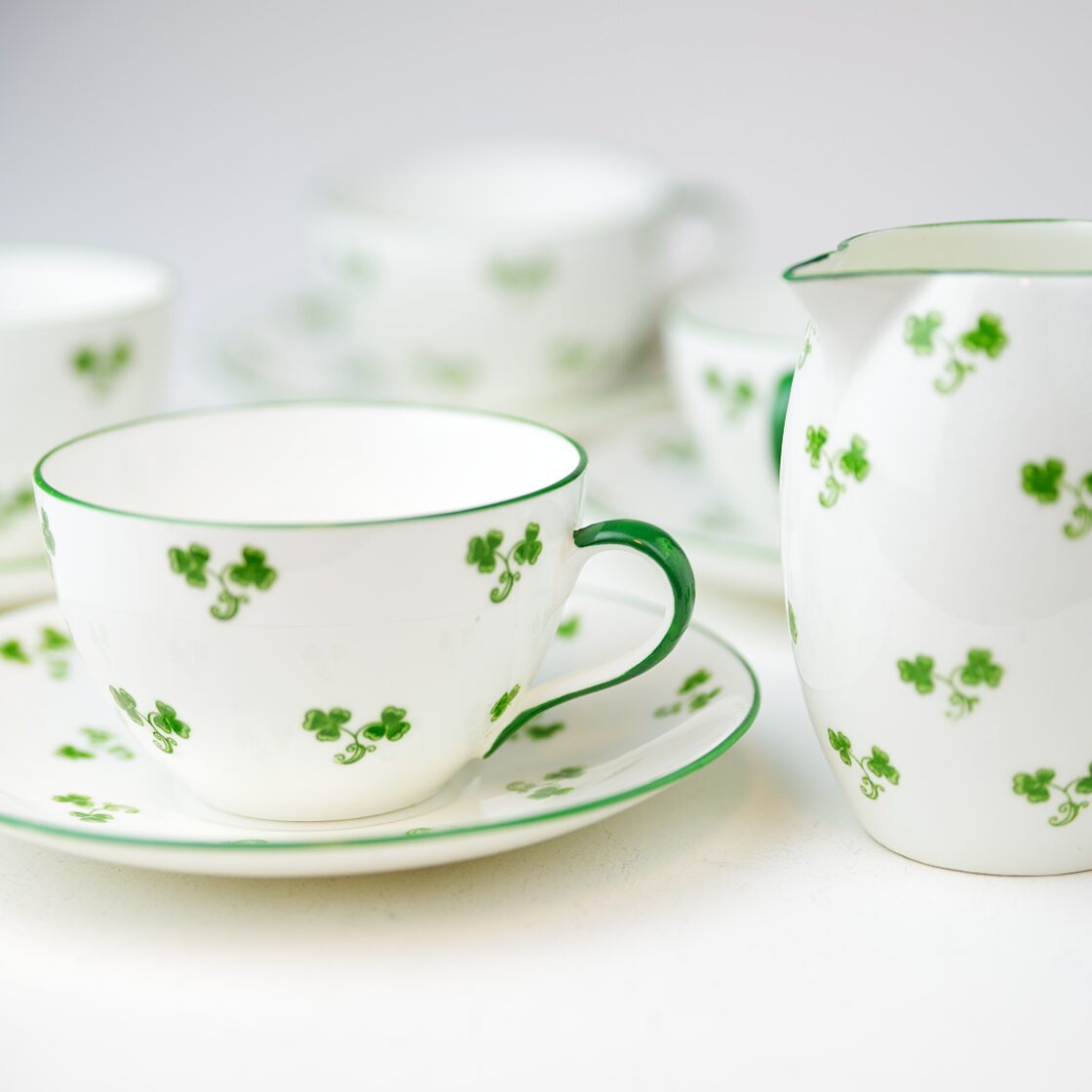 シェリー シャムロック Shamrock カップ＆ソーサー（Bellek Pottery 