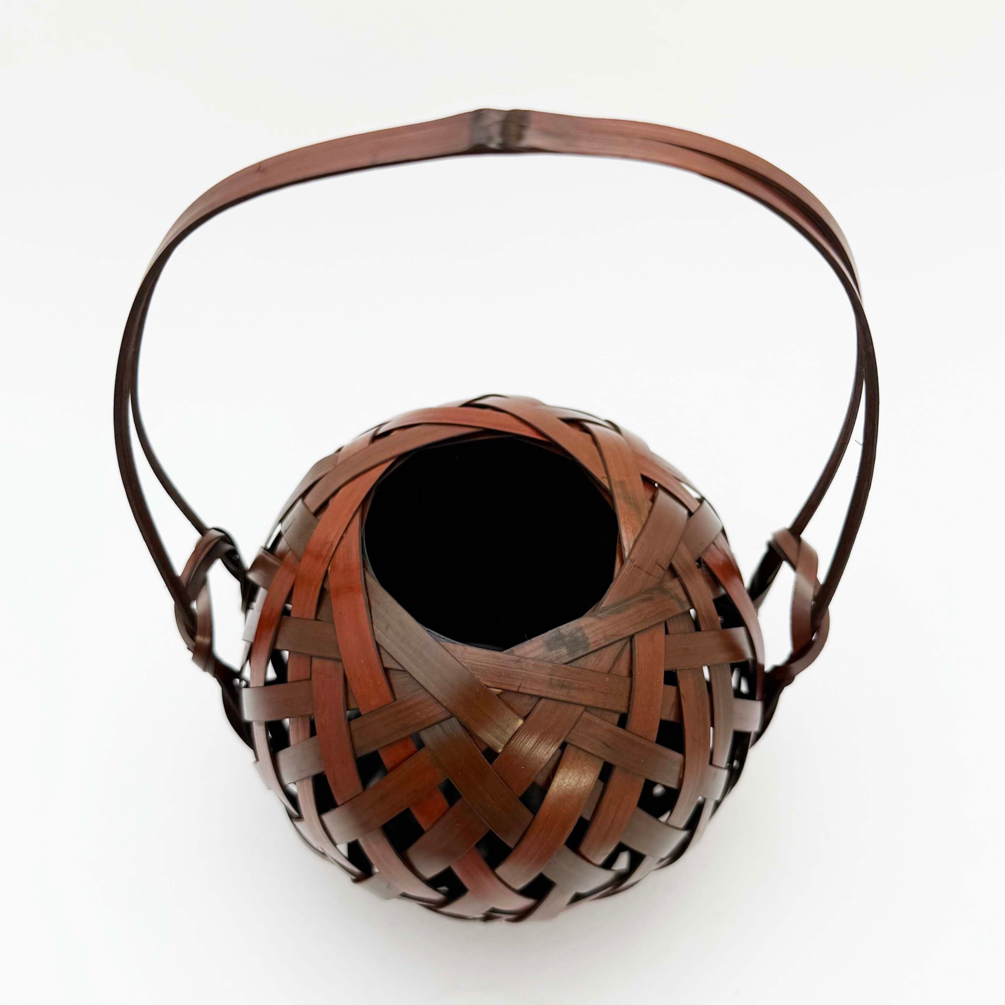 こけし×花籠 大（蔵王系 / 吉田昭工人）