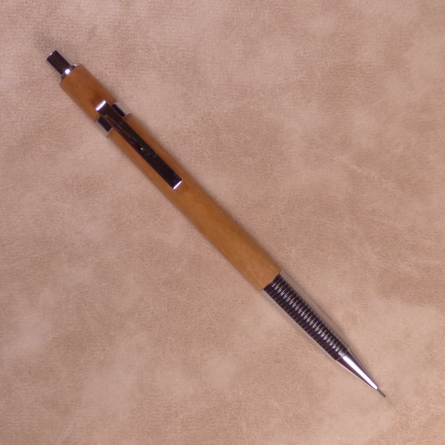シャーペン MP202 W10456 本カリン瘤紅白 | CraftA840129