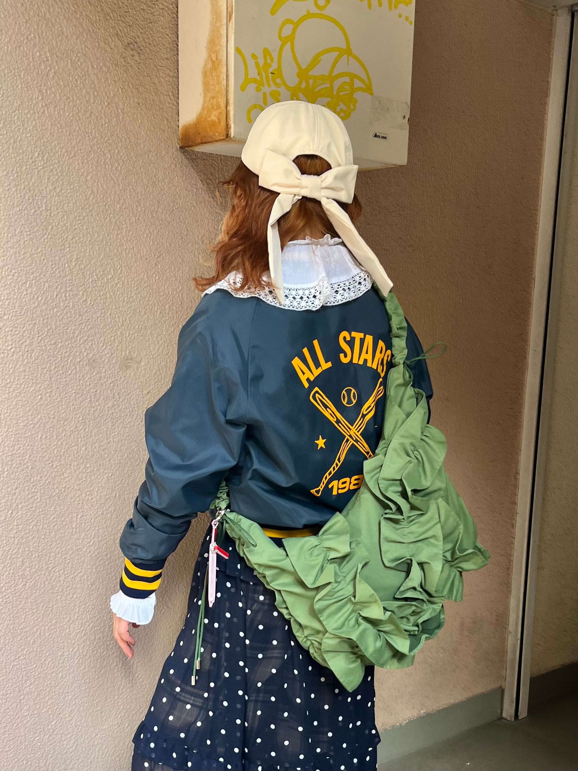 Casselini(キャセリーニ)"Volume Frill Shoulder Bag"