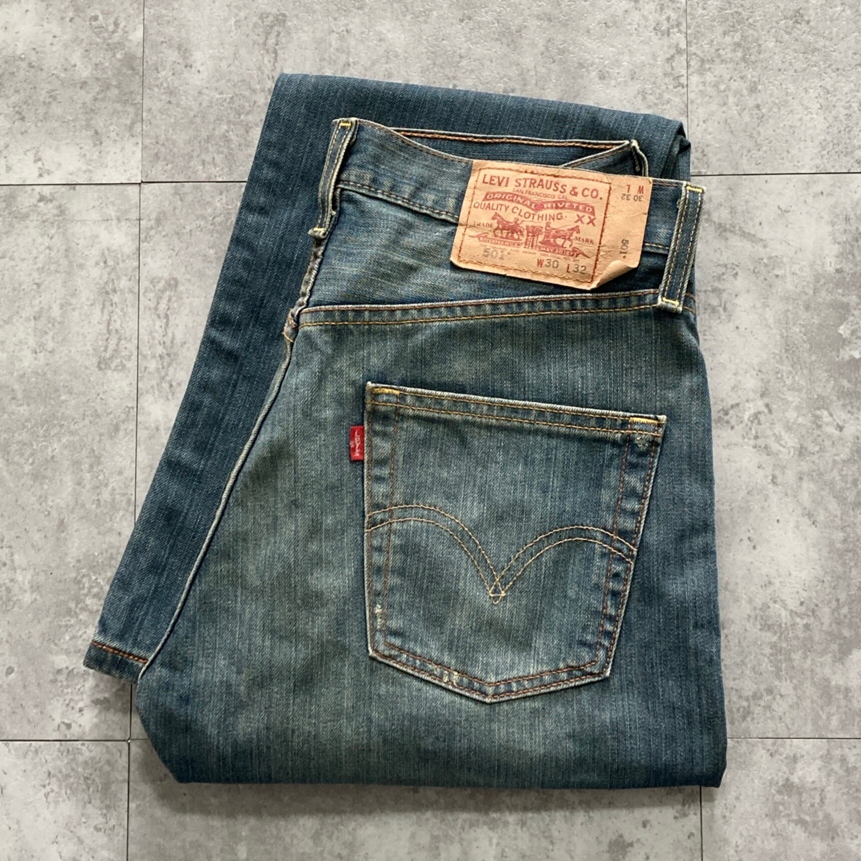 W28 L32】90's US.Levis 501 リーバイス サンベニート工場(553) ボタン