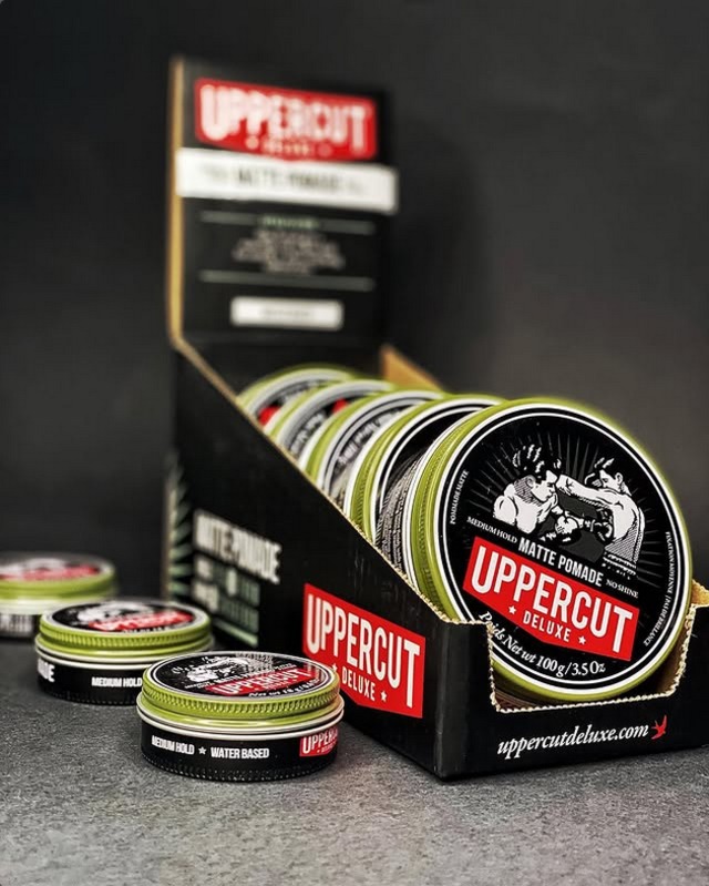 卸売決済用　UPPERCUT DELUXE マット  ポマード  100ｇ（緑のリング）