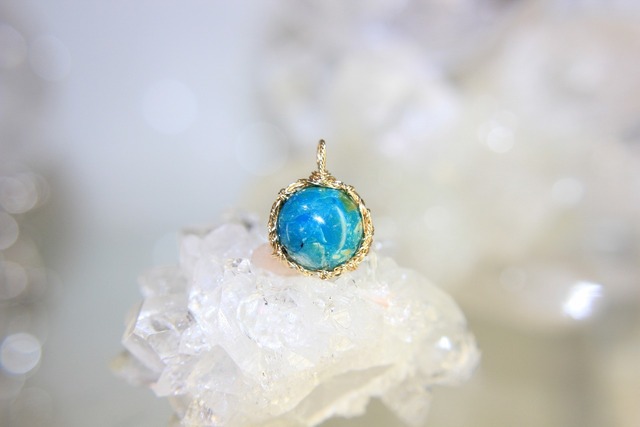 清らかな湖✨クリソコラワイヤーアートペンダント